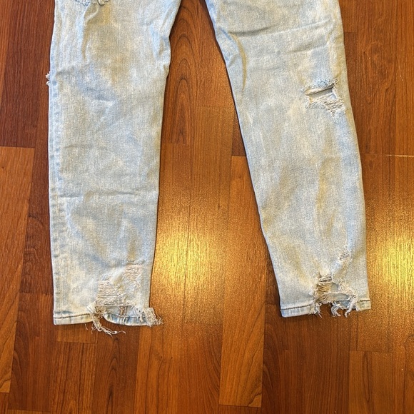 American Eagle ripped jeans size 2 - Picture 6 of 7